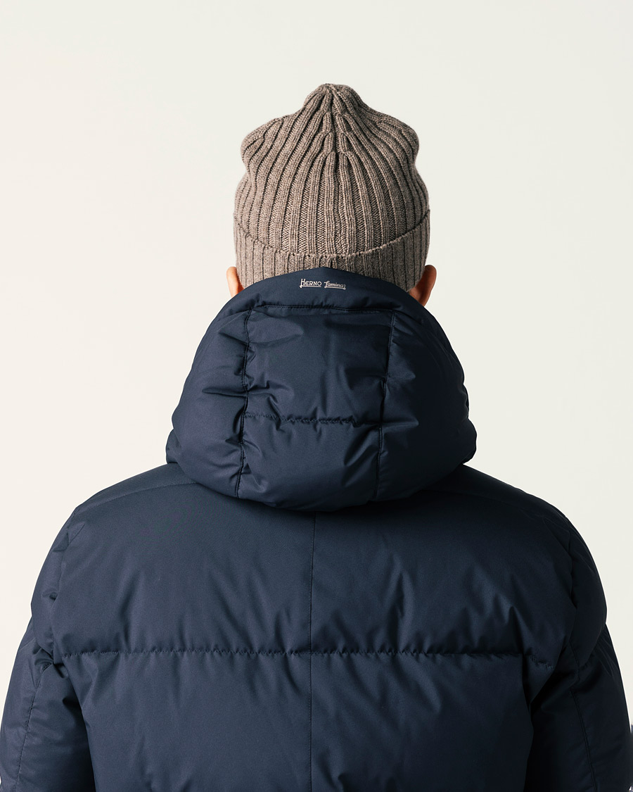 Uomini | Piacenza Cashmere Ribbed Cashmere Beanie Taupe | Piacenza Cashmere | Ribbed Cashmere Beanie Taupe