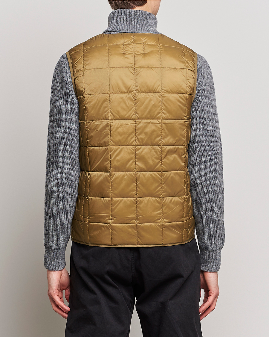 Uomini | Giacche | TAION | V-Neck Lightweight Down Vest Beige