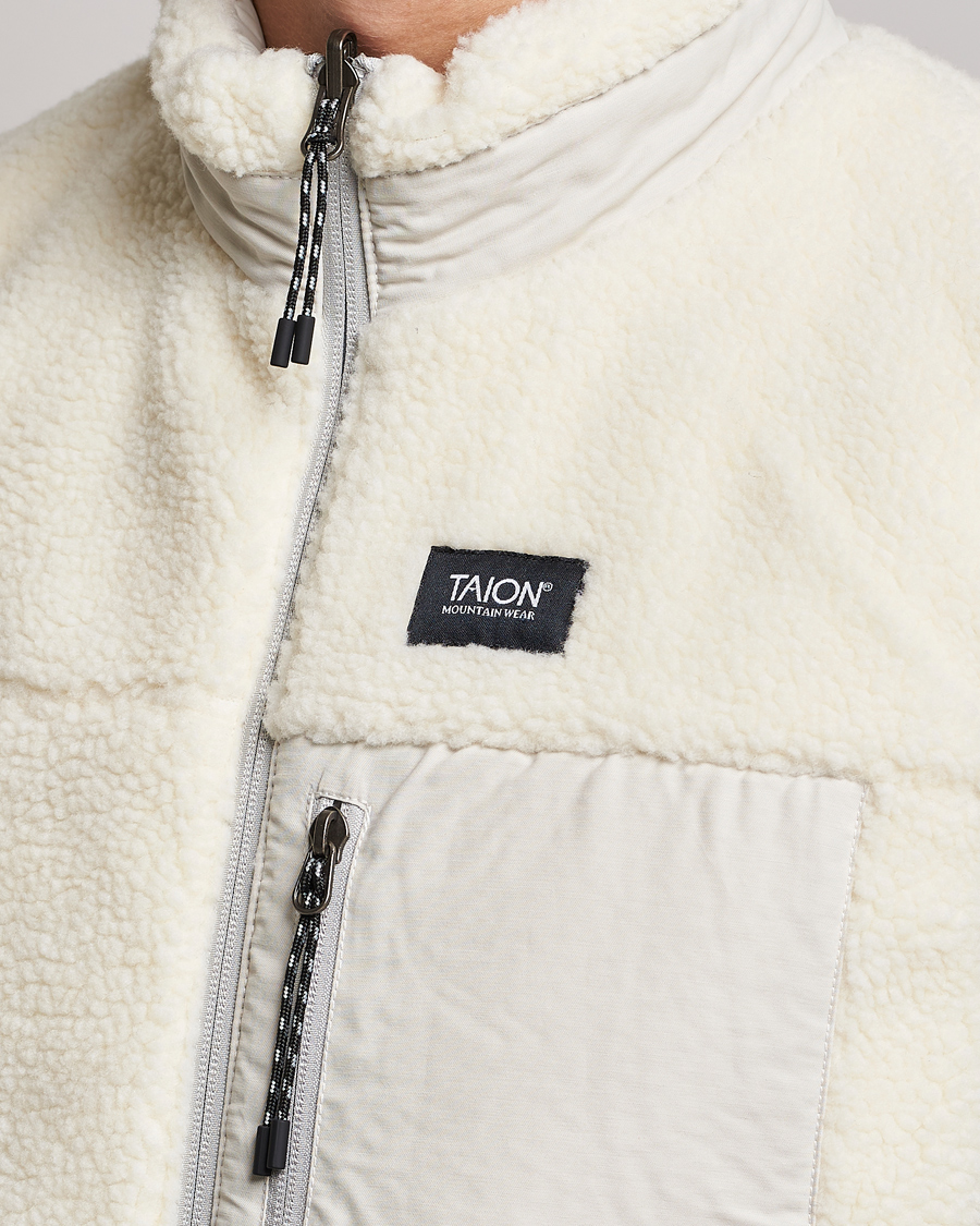 Uomini | Giacche | TAION | Reversible Fleece Vest Ice Grey/Ivory