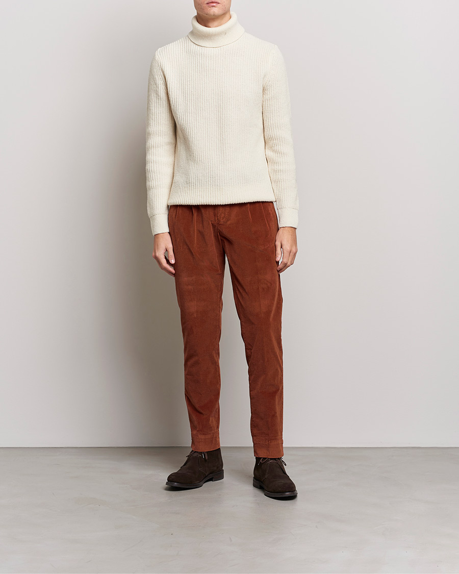 Uomini | Pantaloni | Briglia 1949 | Easy Fit Corduroy Trousers Rust Red