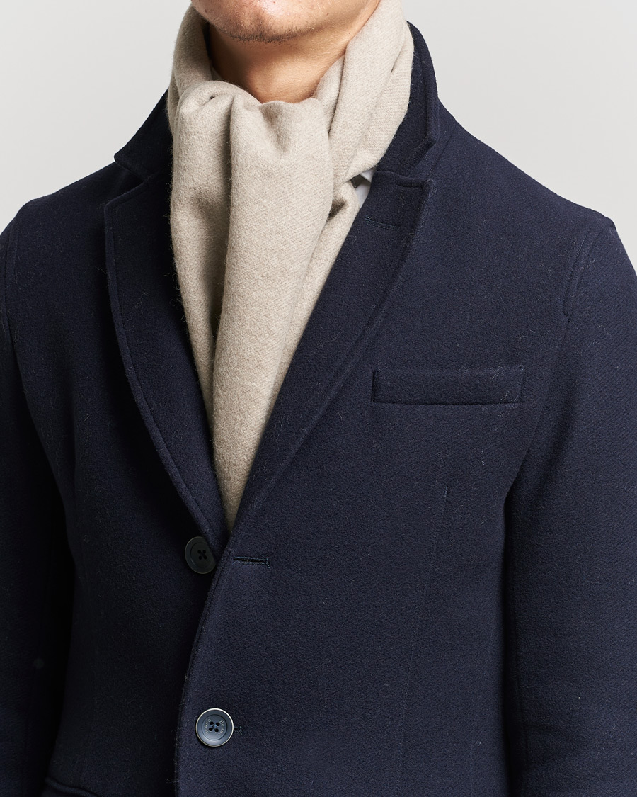 Uomini | Begg & Co Vier Lambswool/Cashmere Solid Scarf Mushroom | Begg & Co | Vier Lambswool/Cashmere Solid Scarf Mushroom