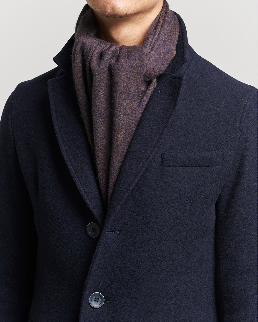 Uomini | Begg & Co Arran Reversible Cashmere Scarf Navy/Vicuna | Begg & Co | Arran Reversible Cashmere Scarf Navy/Vicuna