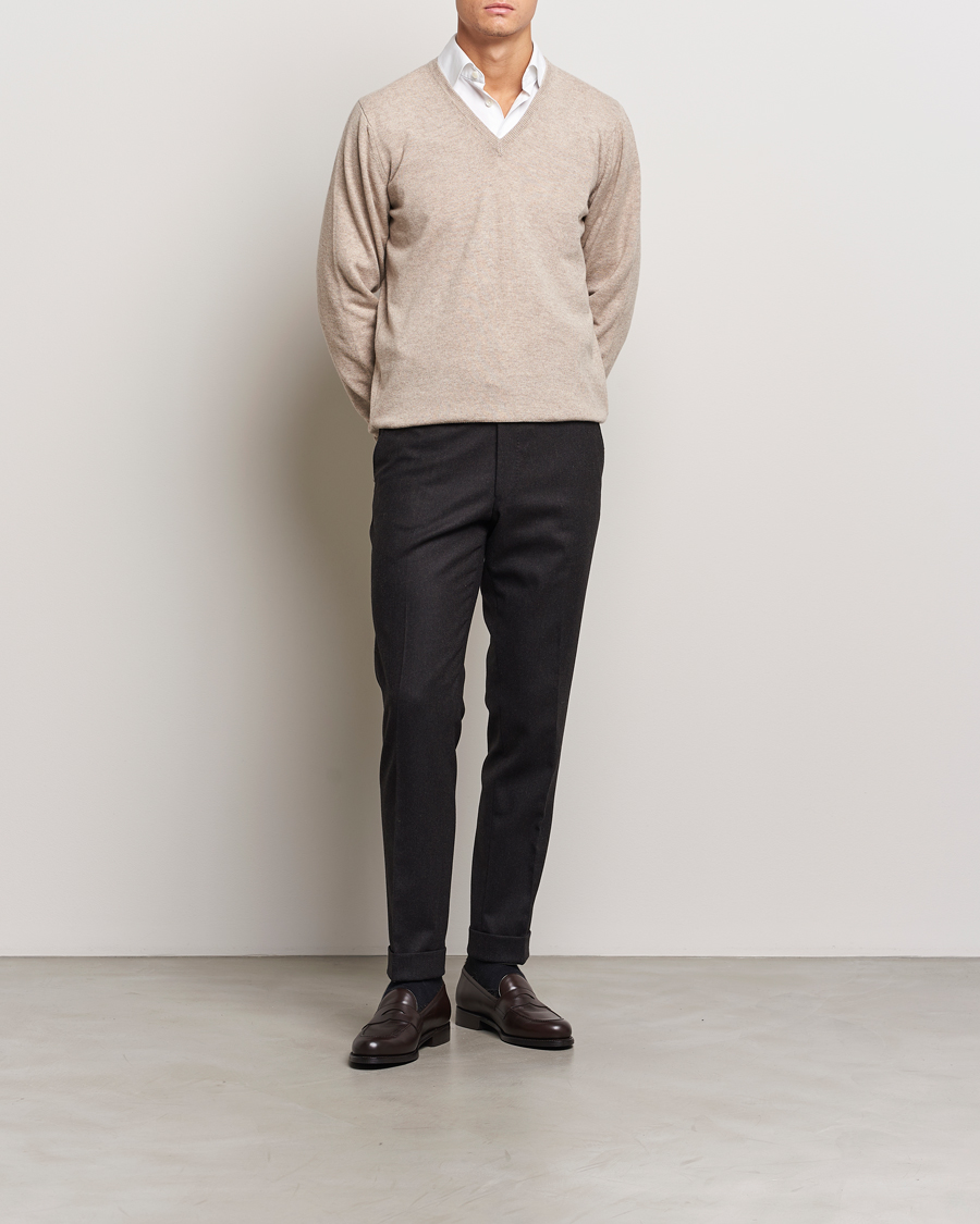 Uomini | Maglieria | Piacenza Cashmere | Cashmere V Neck Sweater Beige