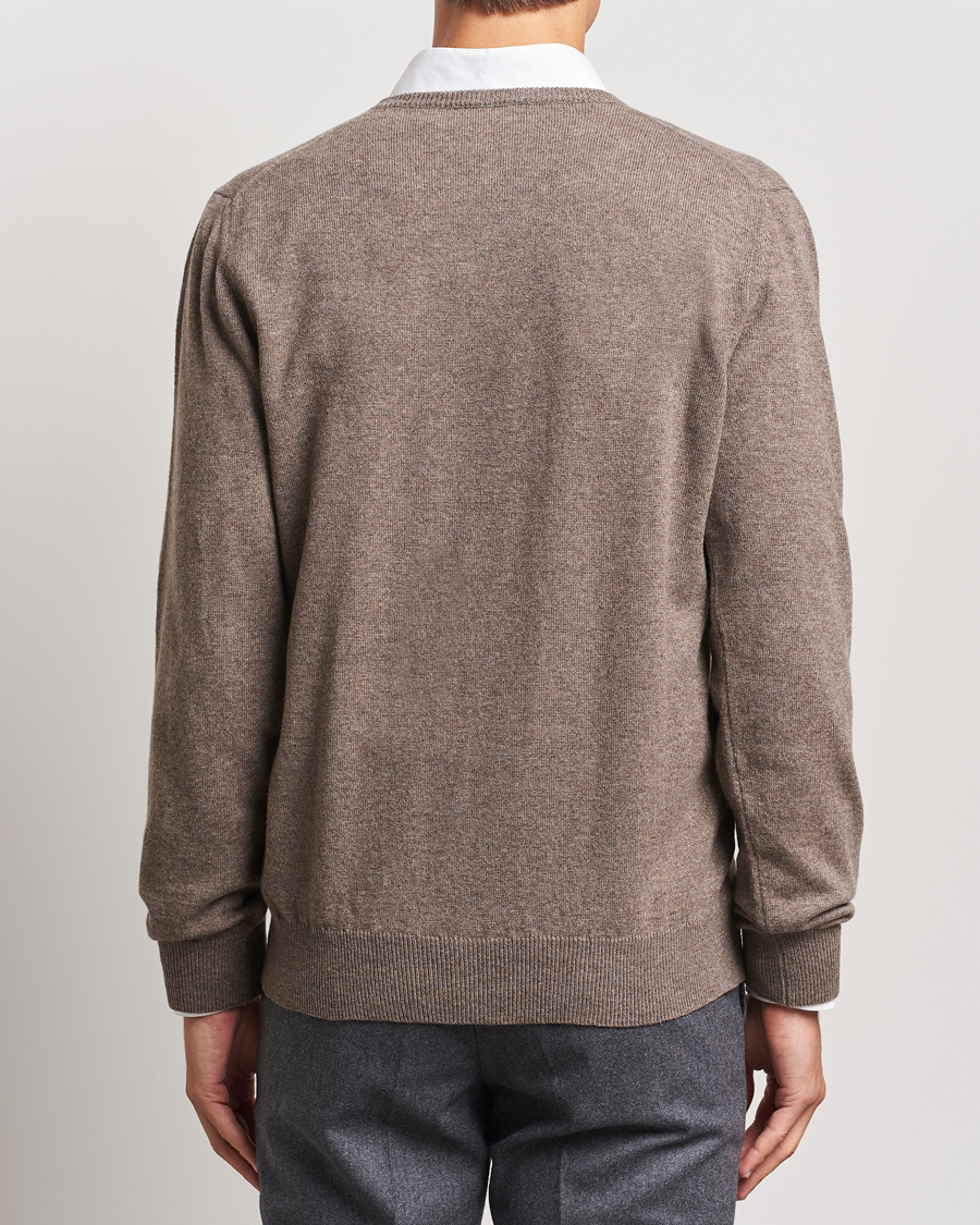 Uomini | Maglieria | Piacenza Cashmere | Cashmere V Neck Sweater Brown