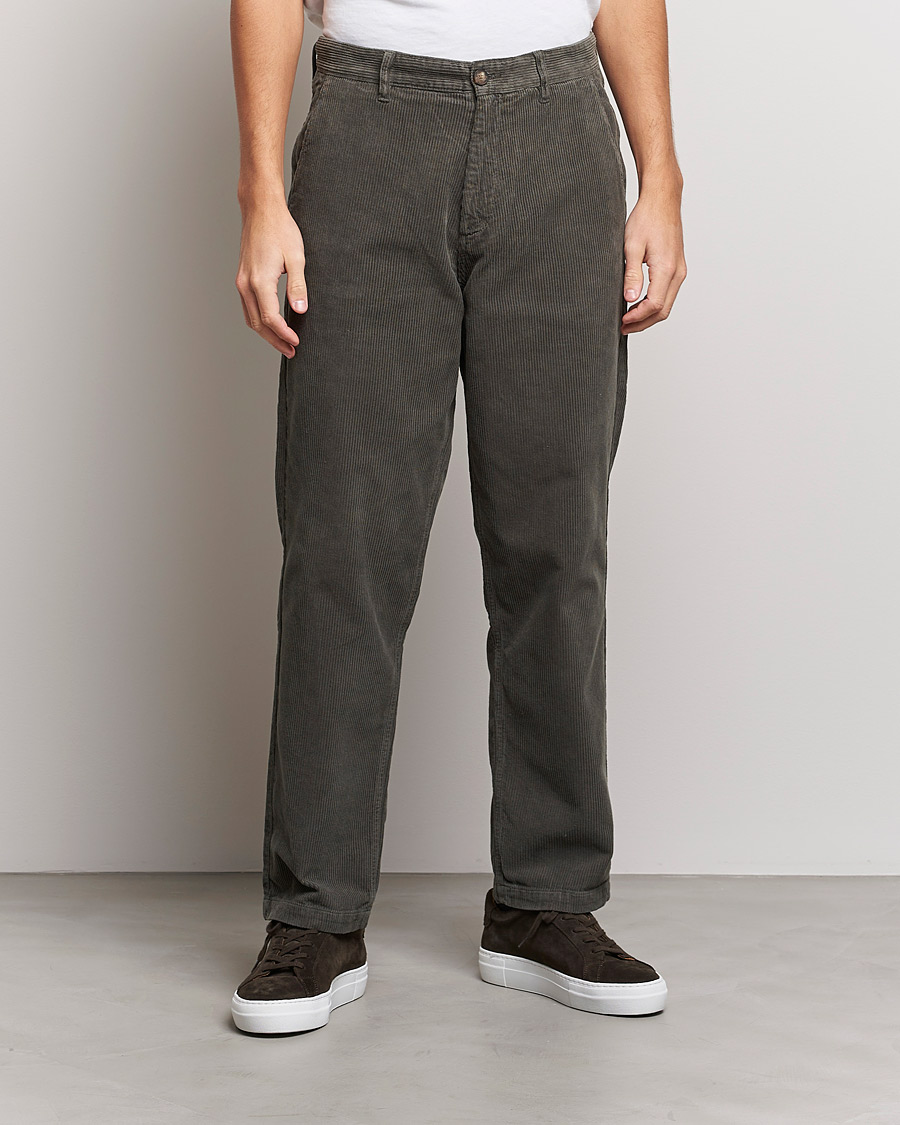 Uomini | Pantaloni | A Day's March | Redwood Corduroy Trousers Olive