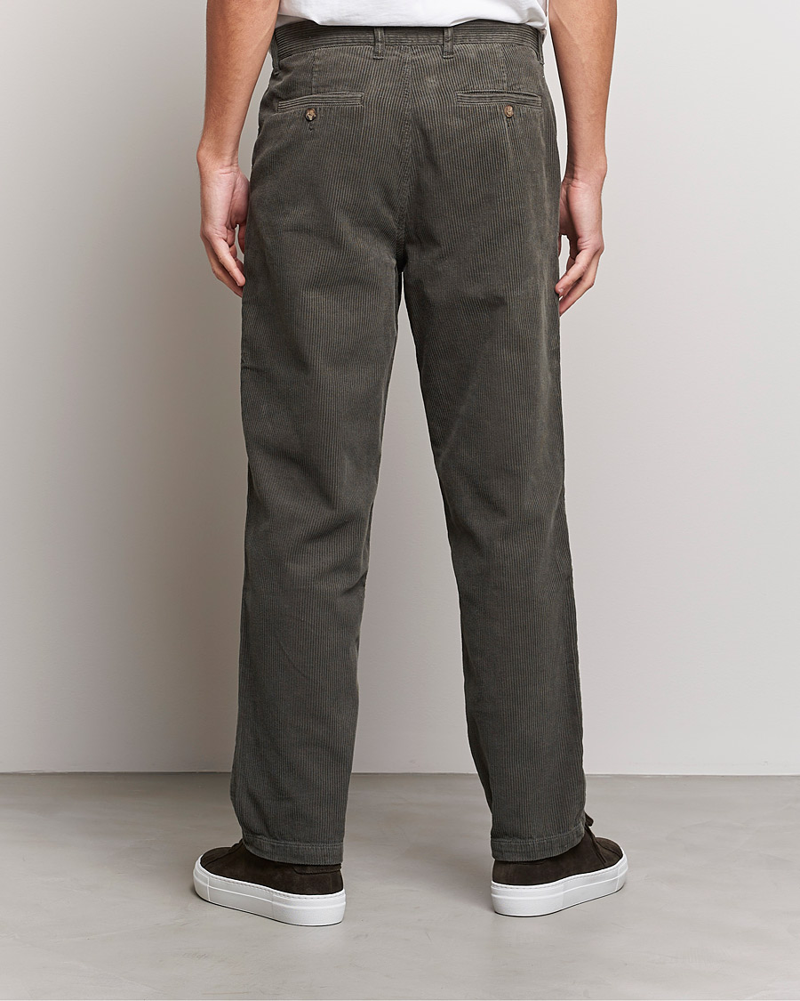 Uomini | Pantaloni | A Day's March | Redwood Corduroy Trousers Olive