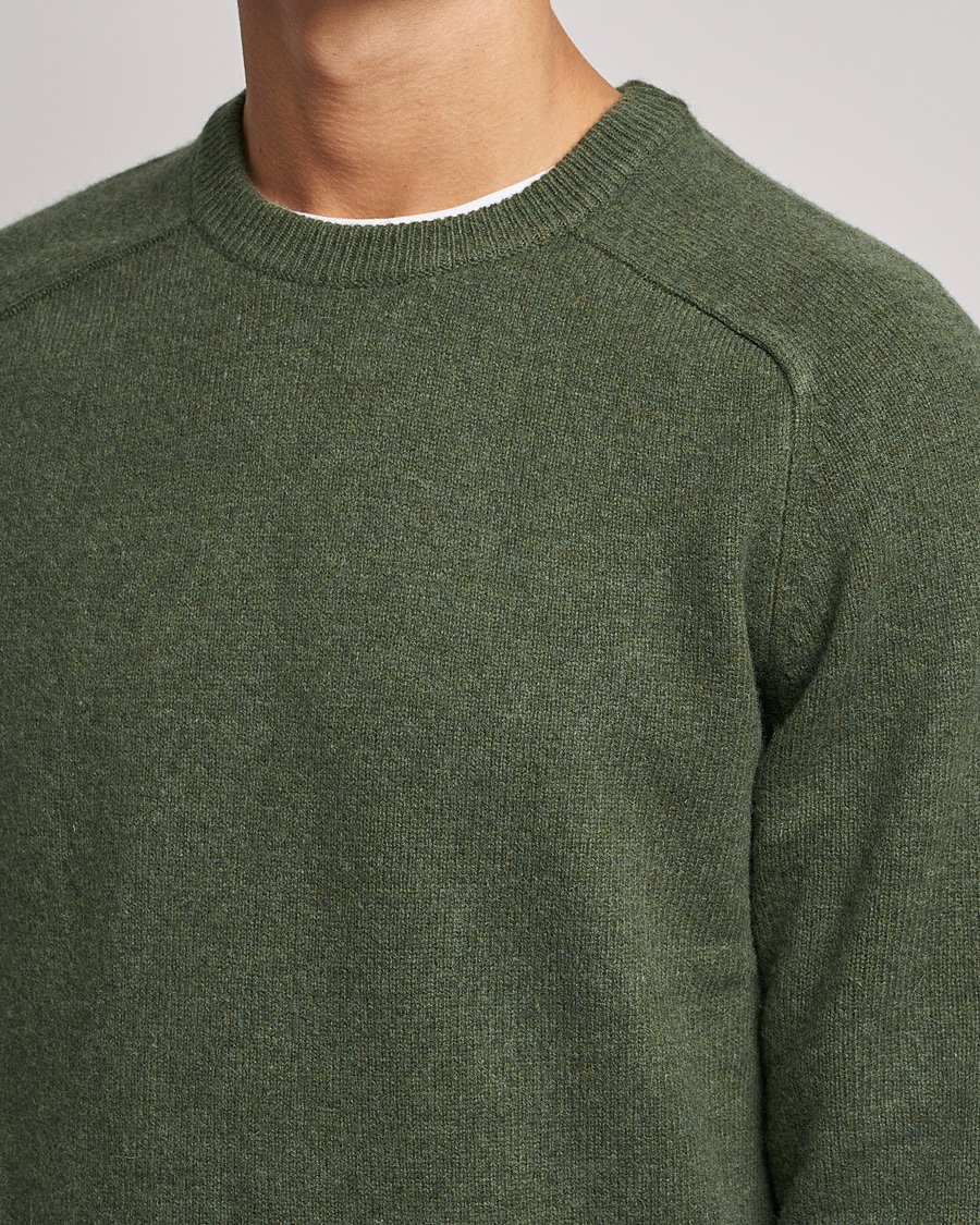 Uomini | Maglieria | A Day's March | Brodick Lambswool Sweater Olive
