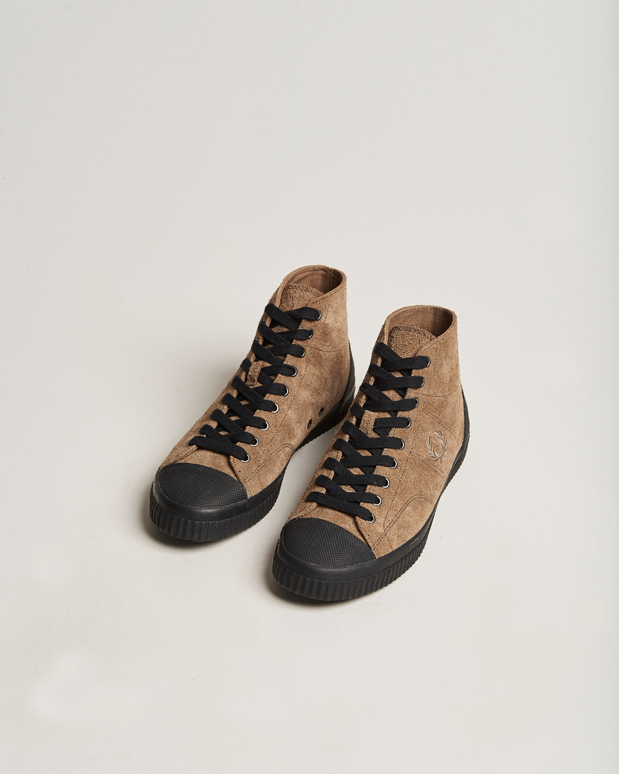 Uomini | Fred Perry Huges Mid Suede Sneaker Bark | Fred Perry | Huges Mid Suede Sneaker Bark
