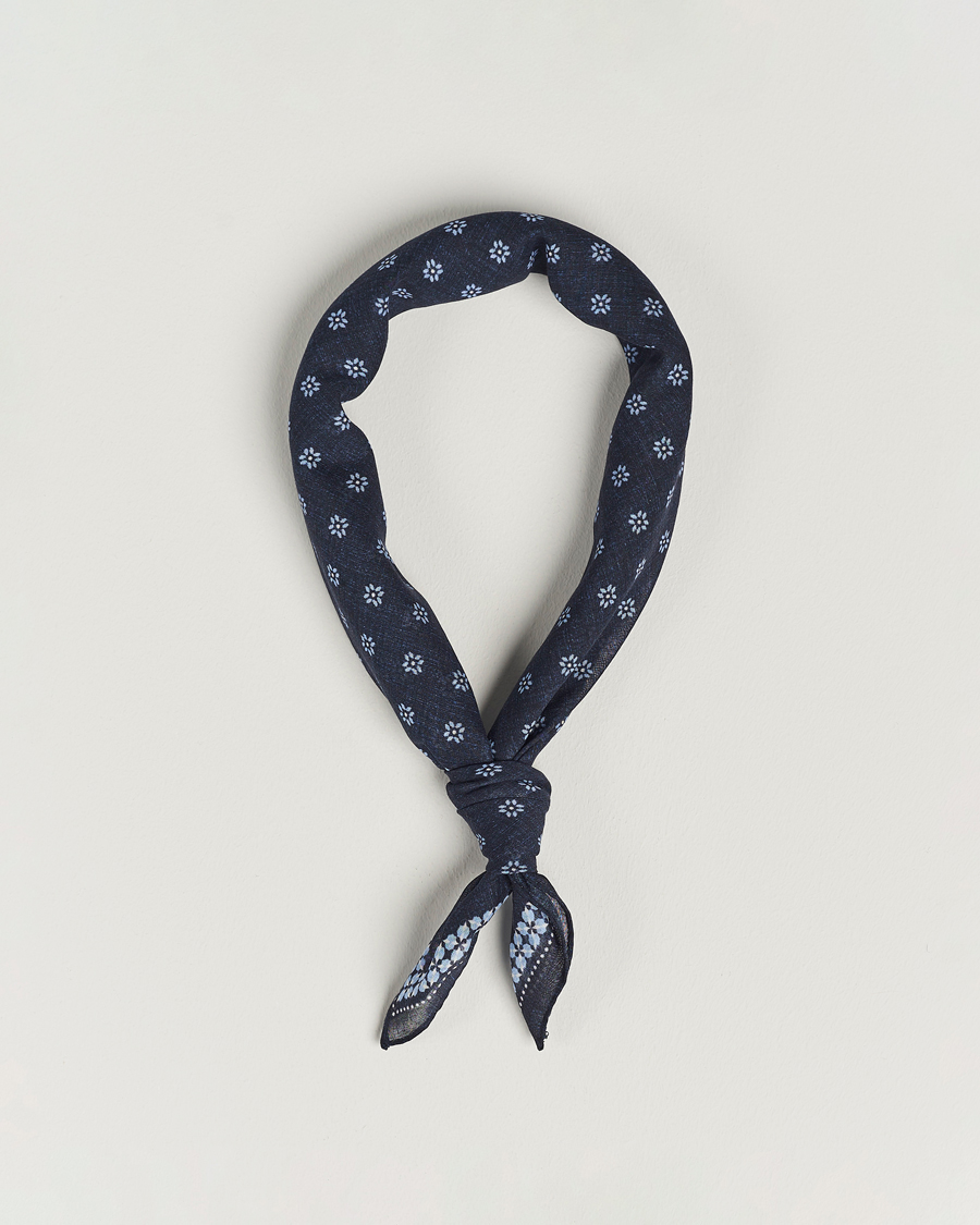 Uomini | Amanda Christensen Cotton Voilé Printed Flower Bandana Navy | Amanda Christensen | Cotton Voilé Printed Flower Bandana Navy
