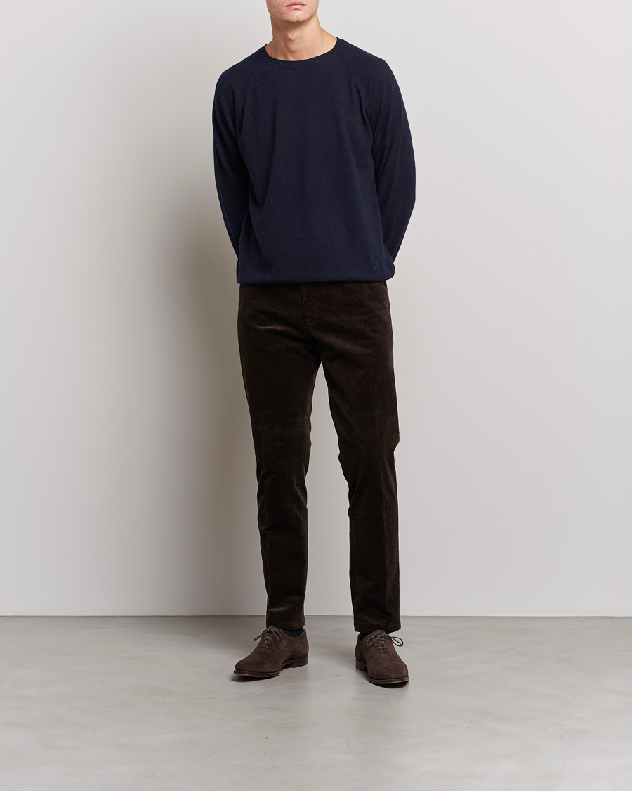 Uomini | Maglieria | Oscar Jacobson | Gustaf Lambswool Raglan Crew Neck Navy