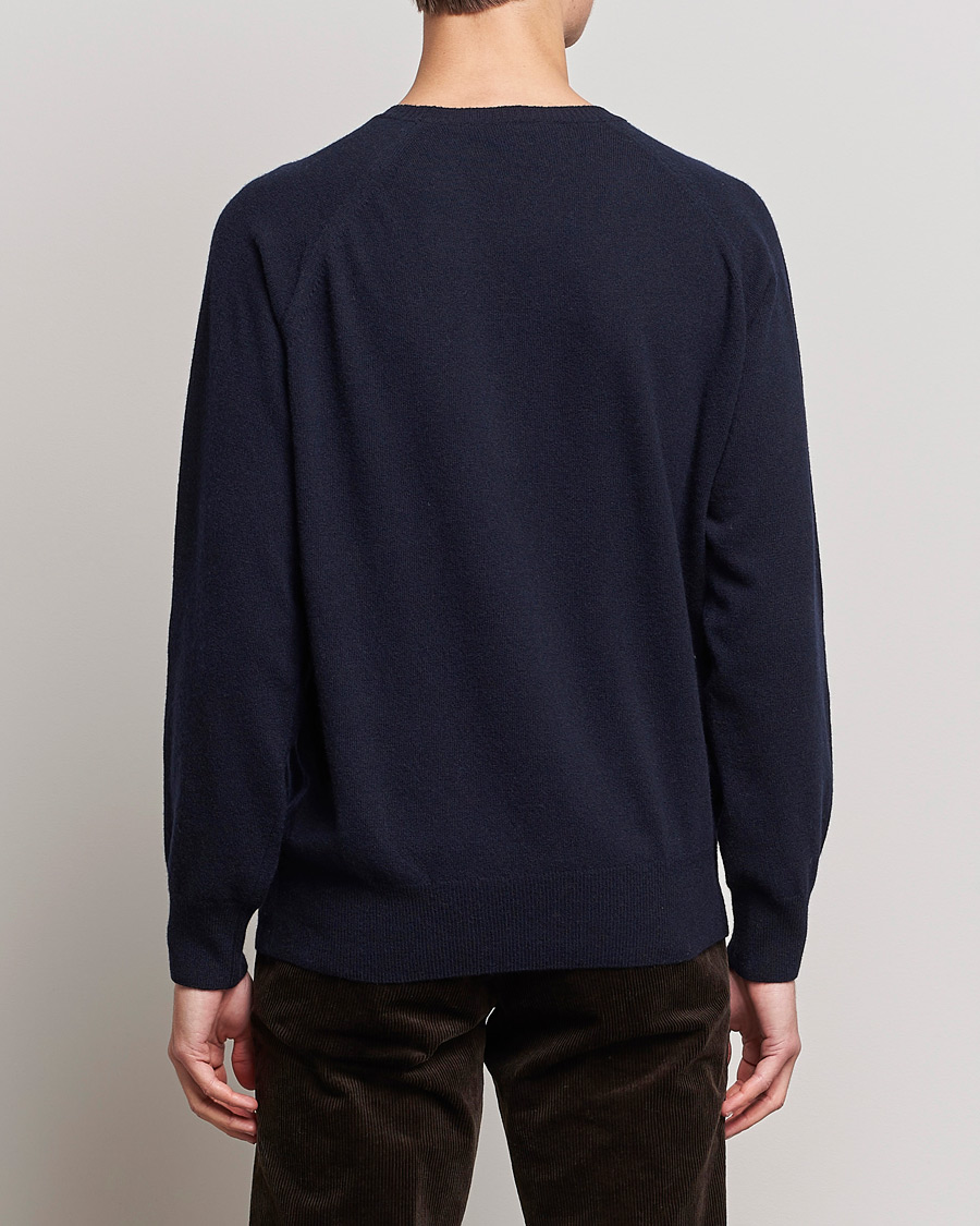 Uomini | Maglieria | Oscar Jacobson | Gustaf Lambswool Raglan Crew Neck Navy