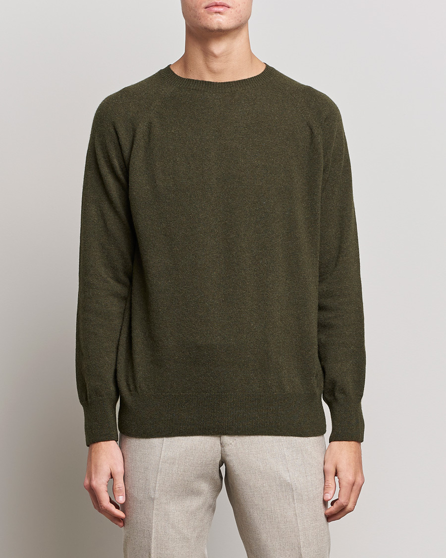 Uomini | Maglieria | Oscar Jacobson | Gustaf Lambswool Raglan Crew Neck Moss Green
