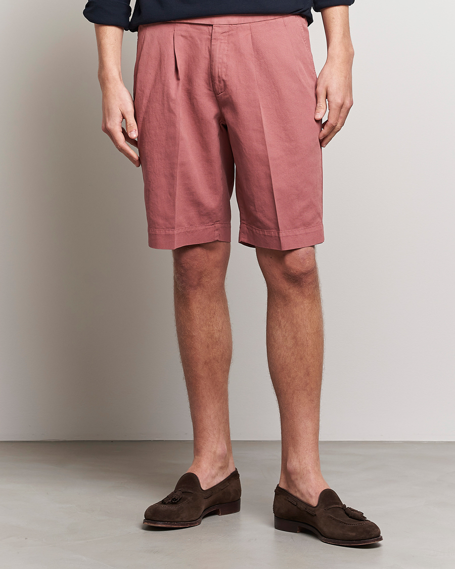 Uomini | Pantaloncini | Incotex | Pleated Chinolino Shorts Brick