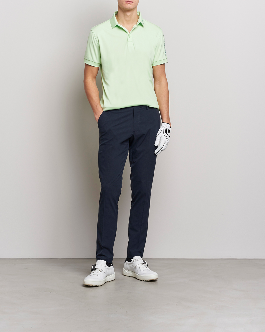 Uomini | Polo | J.Lindeberg | Tour Tech Regular Fit Polo Patina Green