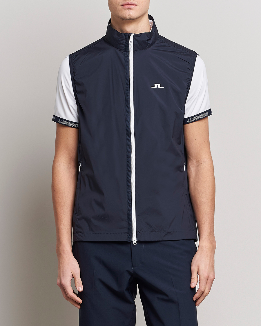 Uomini | Gilet | J.Lindeberg | Ash Light Packable Vest Navy