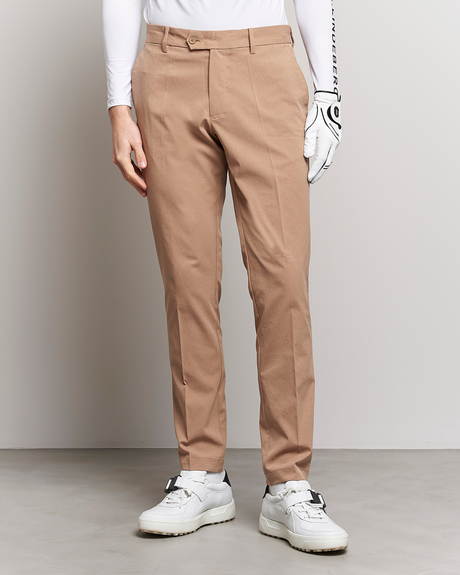 Uomini | Pantaloni | J.Lindeberg | Vent Golf Trousers Tiger Brown
