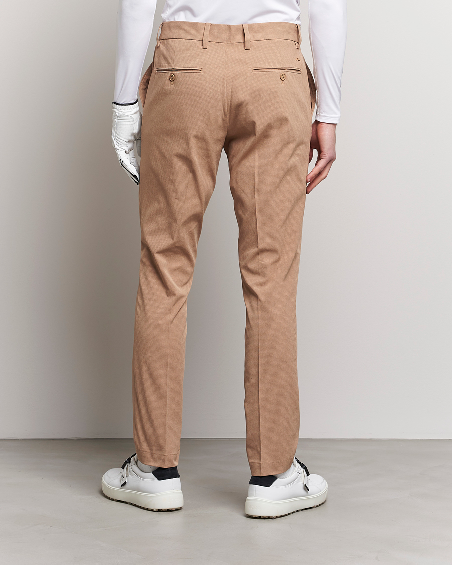Uomini | Pantaloni | J.Lindeberg | Vent Golf Trousers Tiger Brown