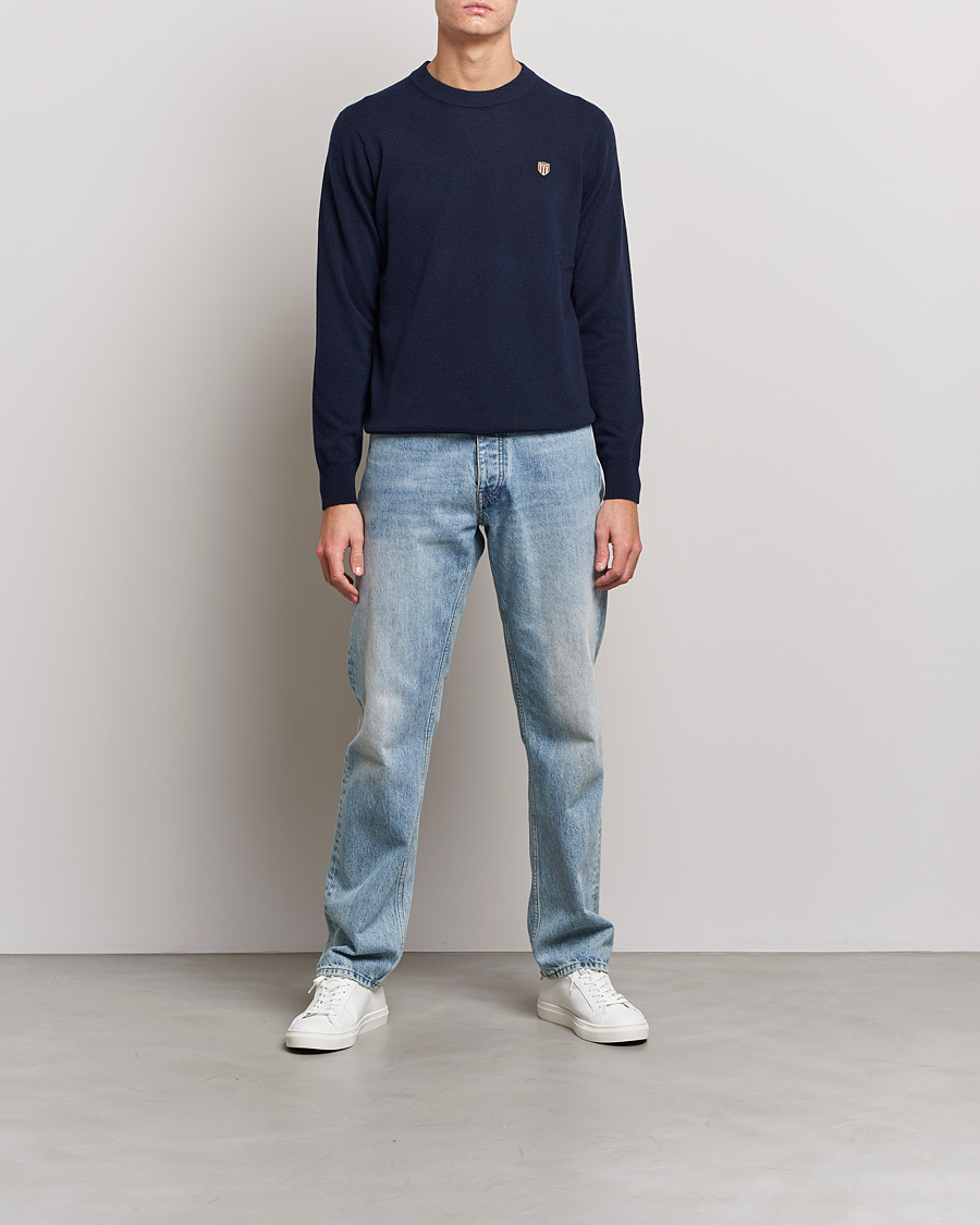 Uomini | Maglieria | GANT | Banner Shield Lambswool Crew Neck Eavning Blue
