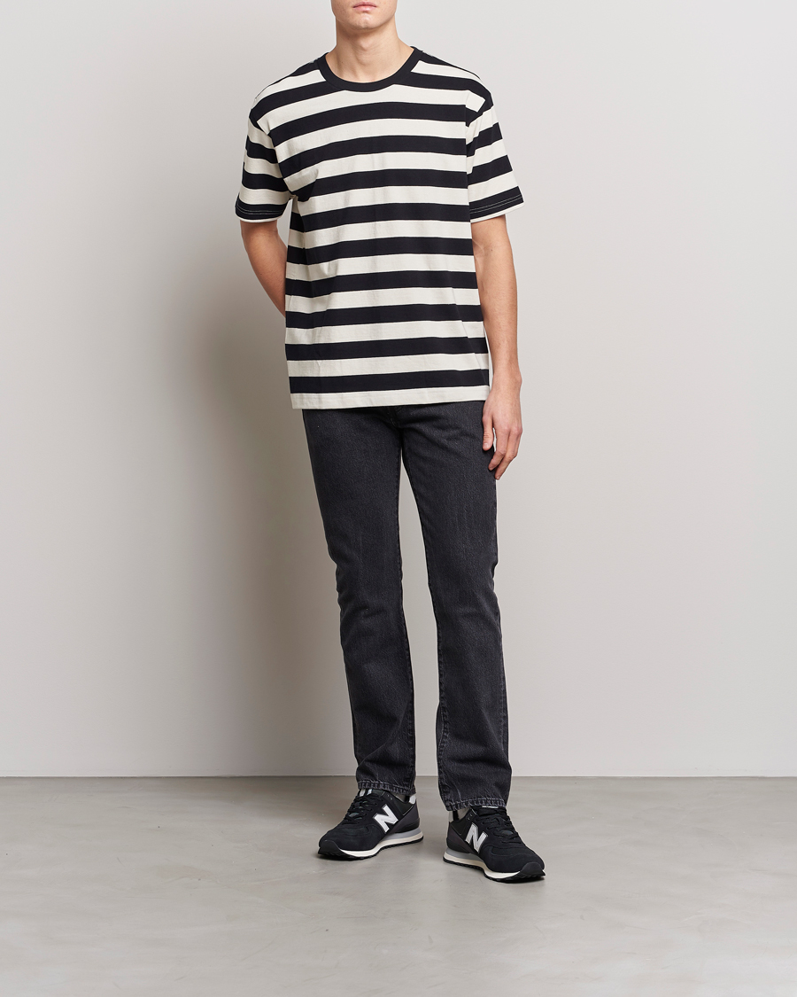 Uomini | T-shirt | Nudie Jeans | Uno Blockstripe Crew Neck T-Shirt Off White/Black