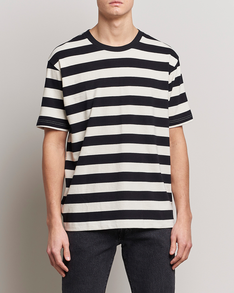 Uomini | T-shirt | Nudie Jeans | Uno Blockstripe Crew Neck T-Shirt Off White/Black
