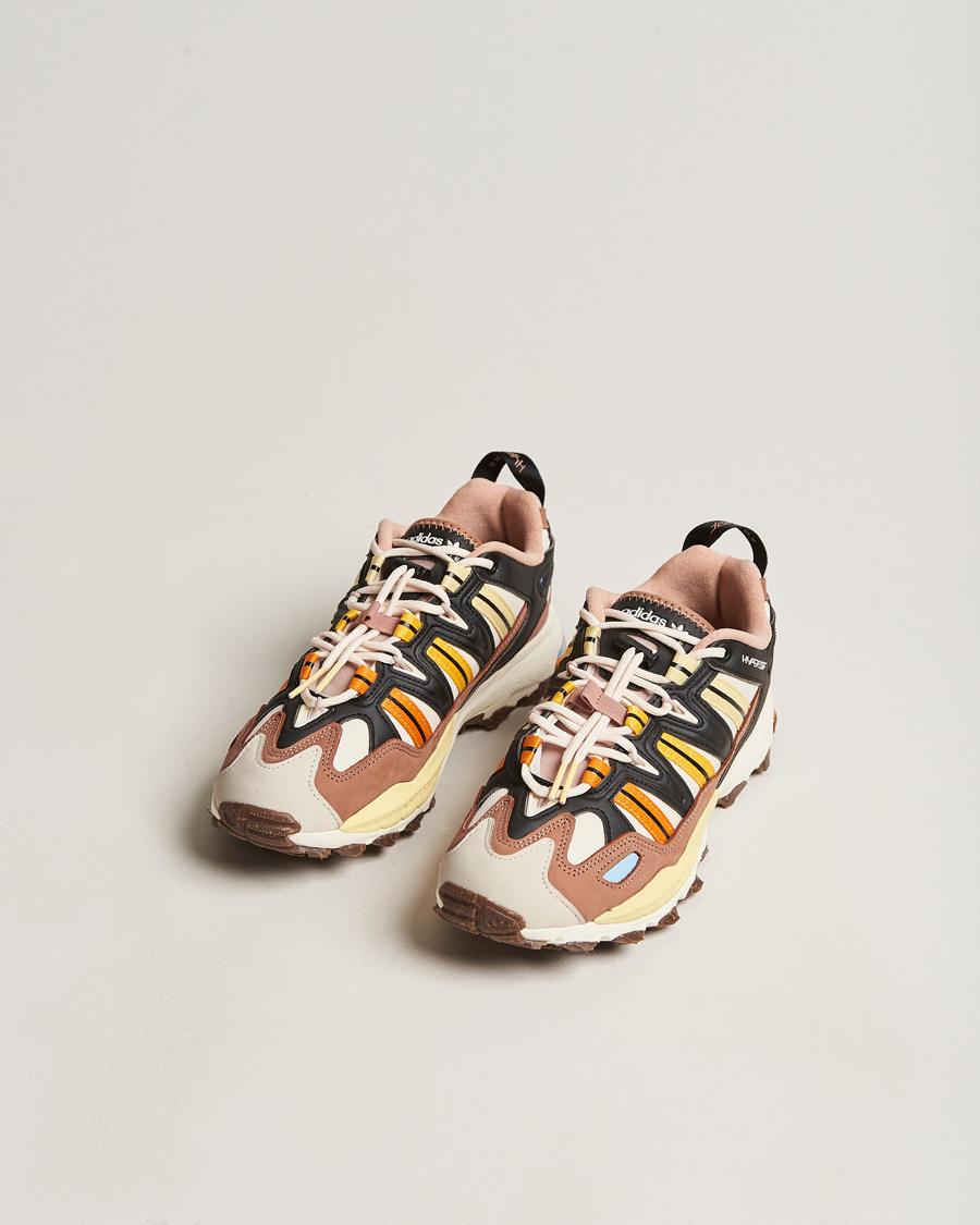 Uomini | adidas Originals Hyperturf Sneaker Black/ Won White | adidas Originals | Hyperturf Sneaker Black/ Won White