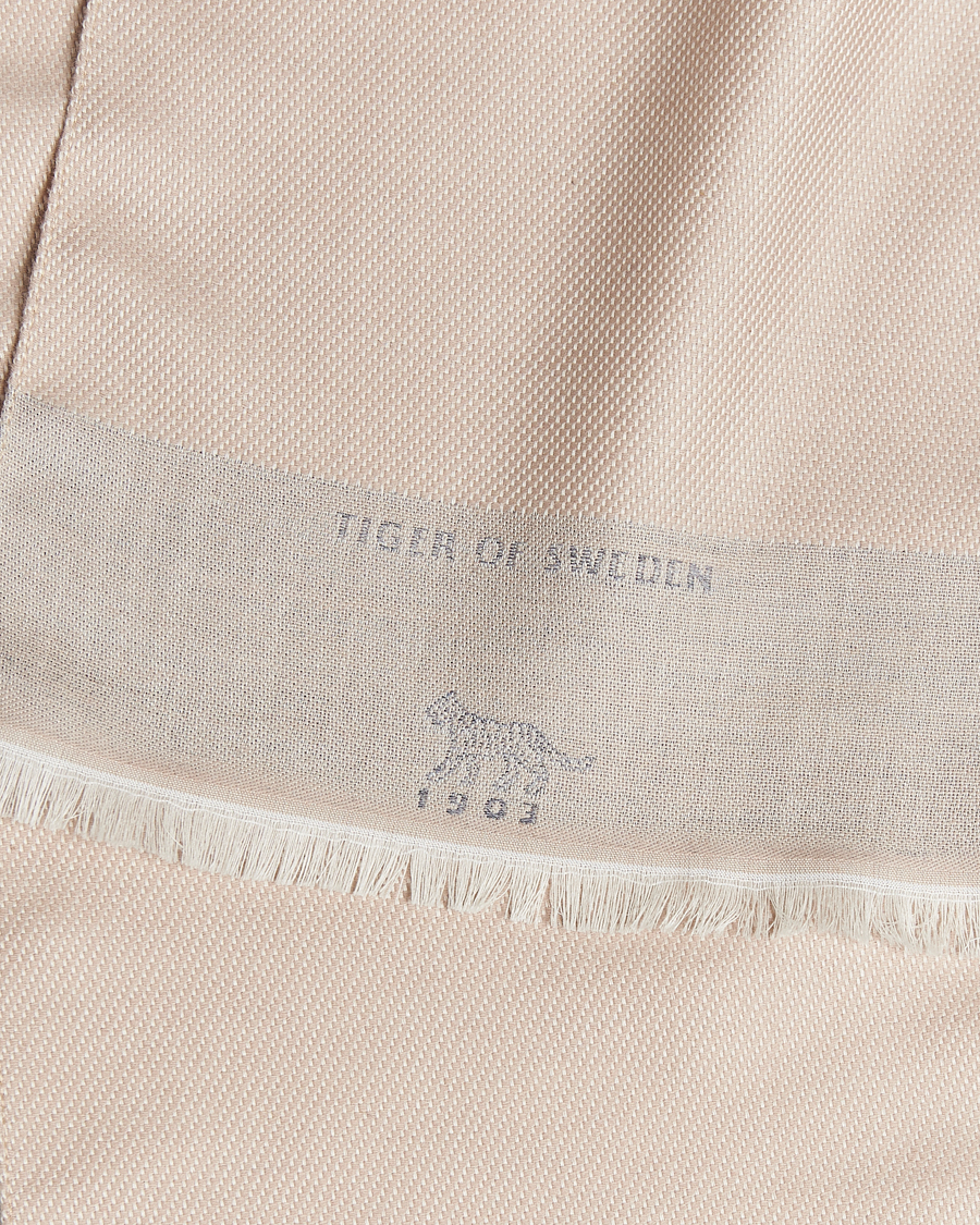 Uomini | Tiger of Sweden Salvor Wool Silk Scarf Dark Sand | Tiger of Sweden | Salvor Wool Silk Scarf Dark Sand