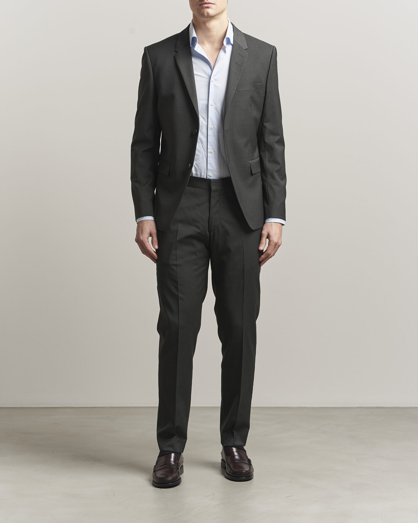 Uomini | Pantaloni | Tiger of Sweden | Tenuta Wool Travel Suit Trousers Olive Extreme