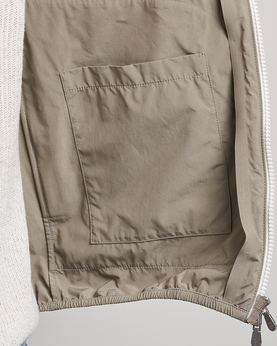 Uomini | Gilet | Brunello Cucinelli | Lightweight Nylon Gilet Olive