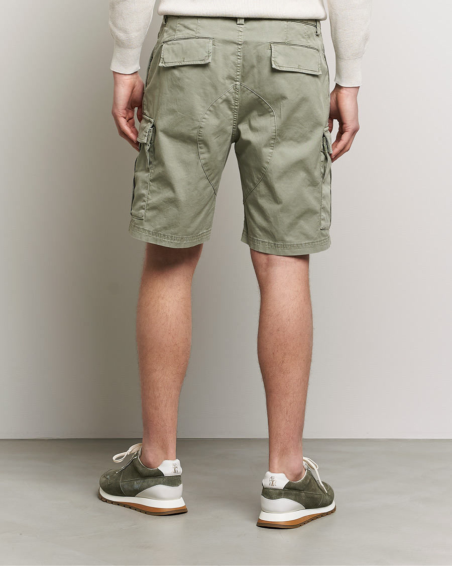 Uomini | Pantaloncini | Brunello Cucinelli | Cargo Shorts Sage Green