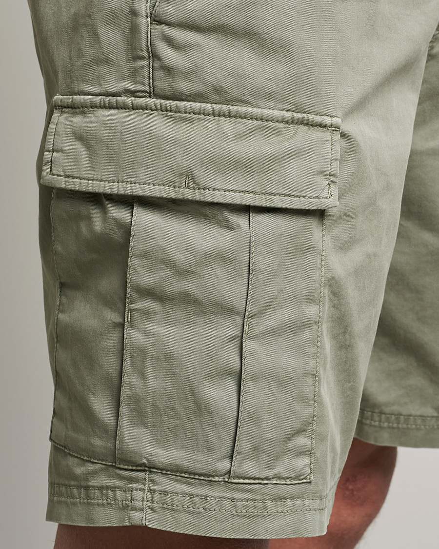 Uomini | Pantaloncini | Brunello Cucinelli | Cargo Shorts Sage Green