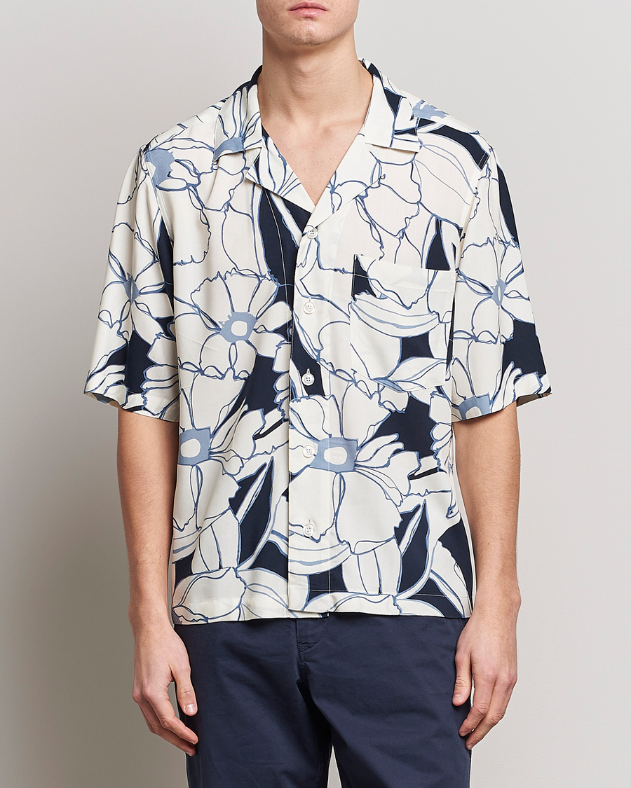 Uomini | Camicie | Oscar Jacobson | Cuban Short Sleeve Flower Print Shirt White