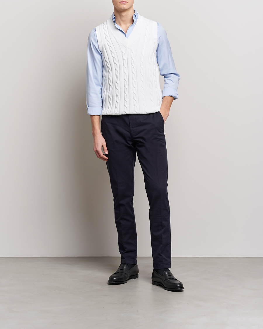 Uomini | Maglieria | Oscar Jacobson | Lucas Cable Knitted Vest White
