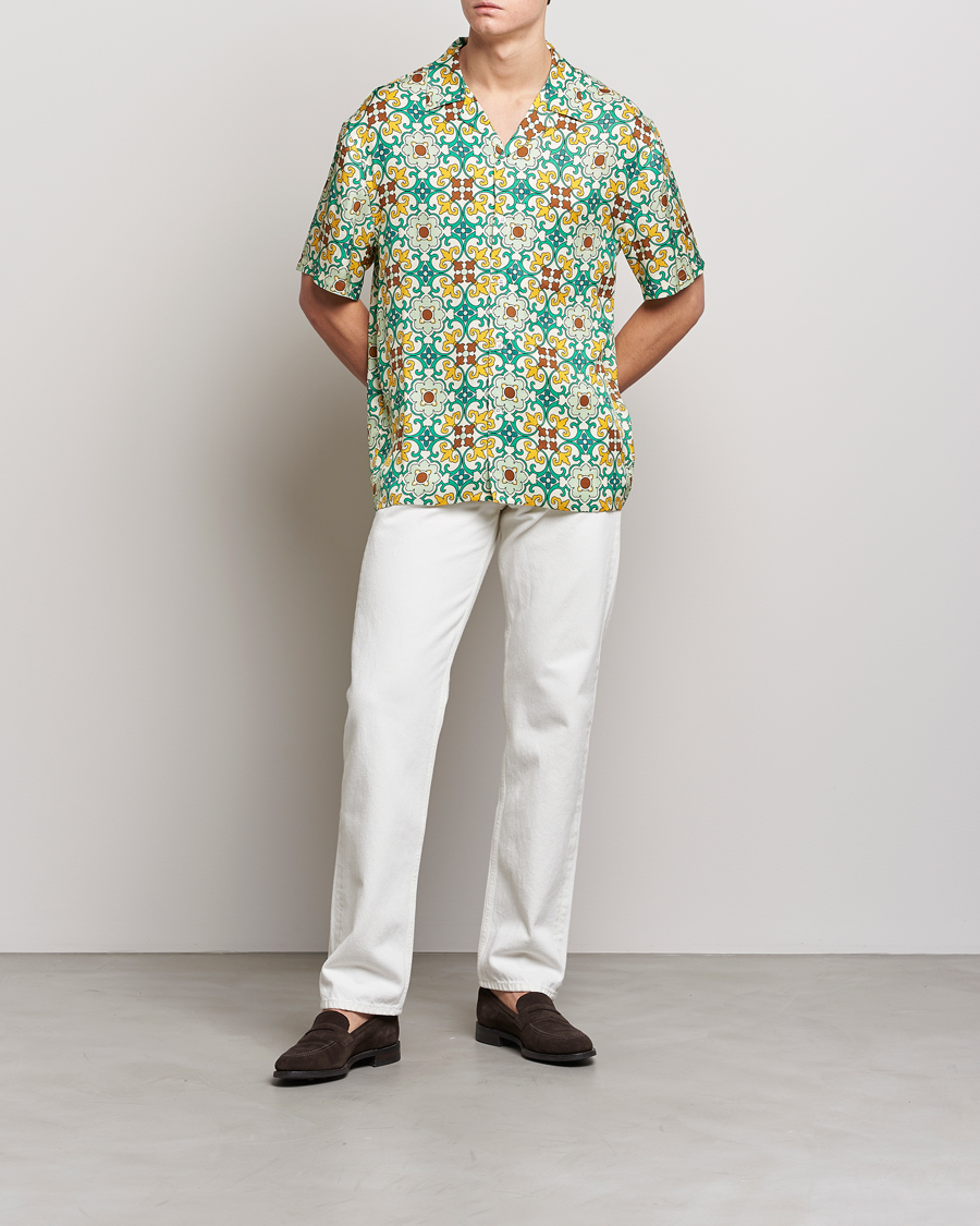 Uomini | Camicie | Drôle de Monsieur | Ornaments Print Bowling Shirt Yellow/Green