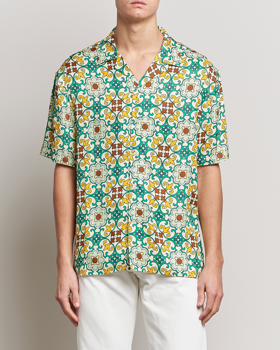 Uomini | Camicie | Drôle de Monsieur | Ornaments Print Bowling Shirt Yellow/Green