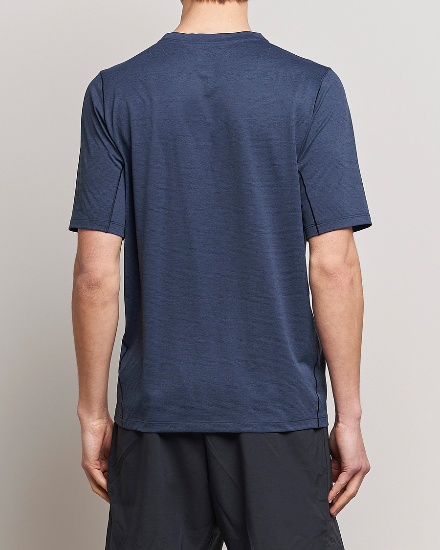 Uomini | T-shirt | Arc'teryx | Cormac Crew Neck Tee Black Sapphire Heather