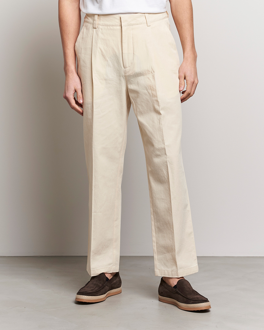 Uomini | Pantaloni | Orlebar Brown | Beckworth Pleated Cotton Trousers Pebble