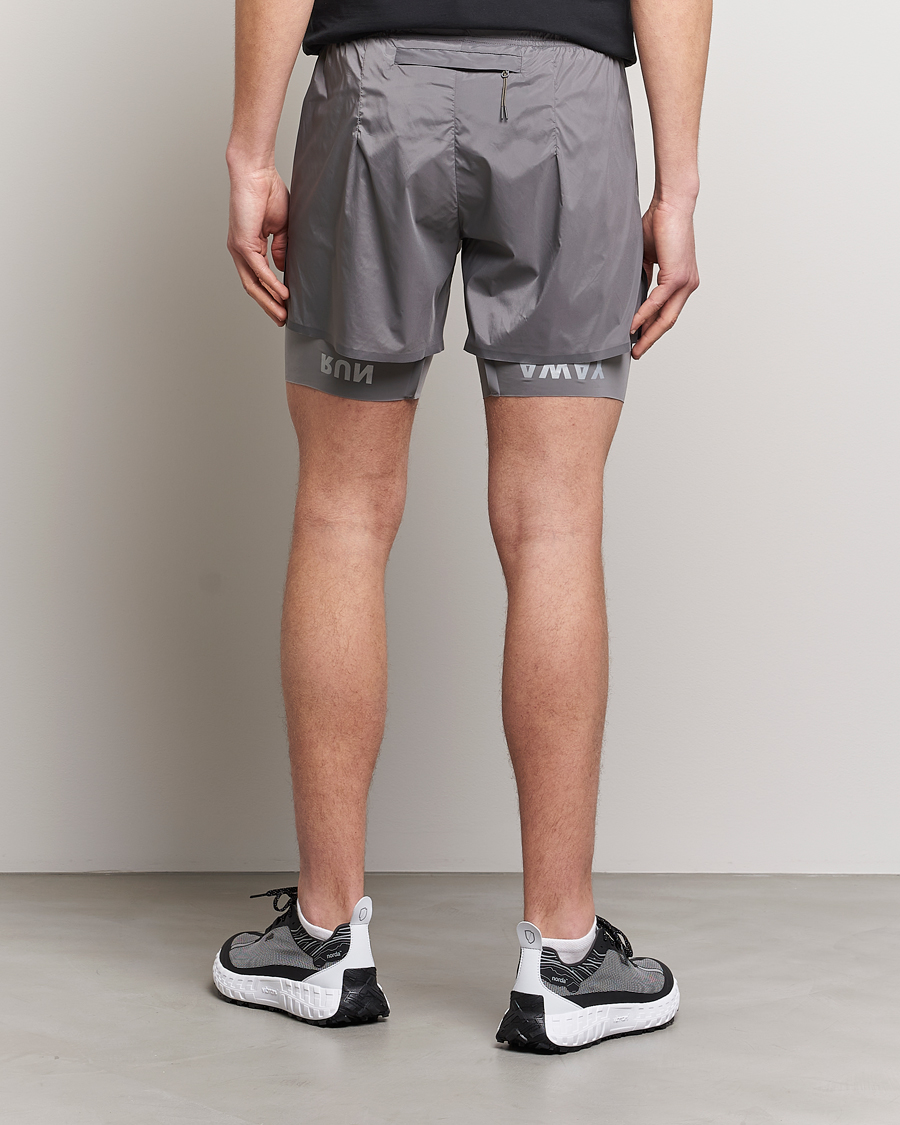 Uomini | Pantaloncini | Satisfy | TechSilk 8 Inch Shorts Fossil
