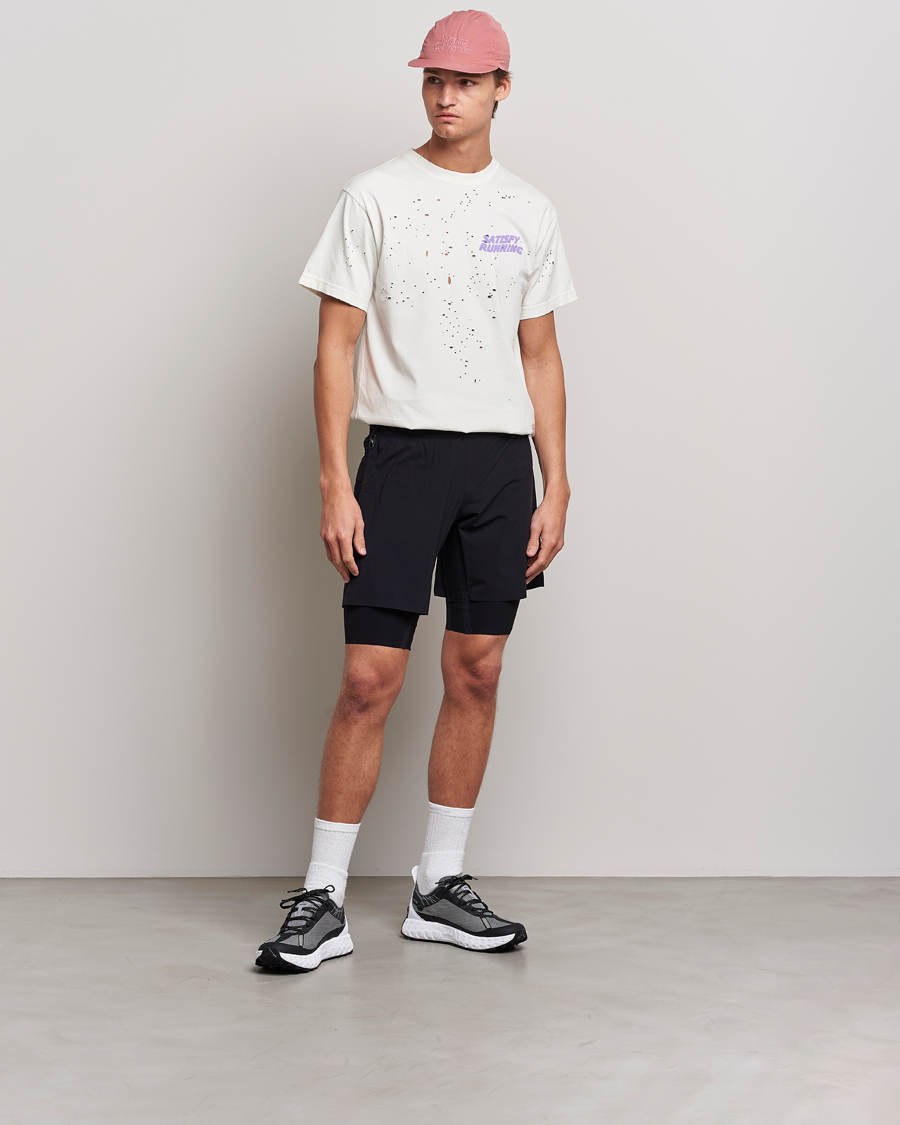 Uomini | Pantaloncini | Satisfy | Justice 10 Inch Trail Shorts Black