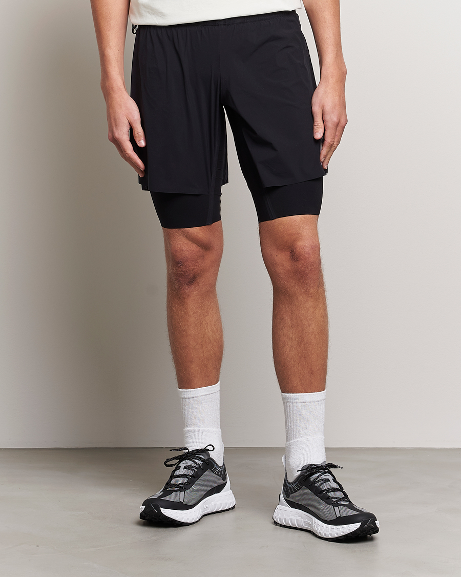 Uomini | Pantaloncini | Satisfy | Justice 10 Inch Trail Shorts Black