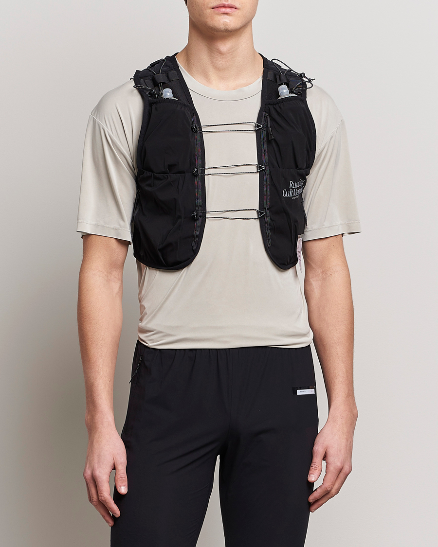 Uomini | Satisfy Justice Cordura Hydration Vest Black | Satisfy | Justice Cordura Hydration Vest Black