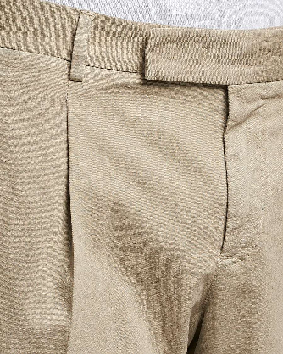 Uomini | Pantaloni | PT01 | Slim Fit Pleated Linen Blend Trousers Beige