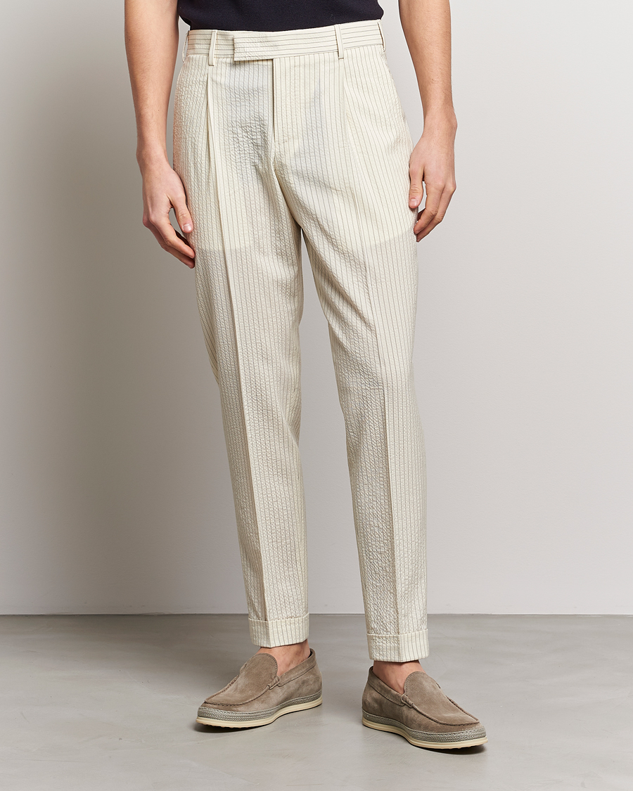 Uomini | Pantaloni | PT01 | Slim Fit Pleated Wool Seersucker Trousers Off White