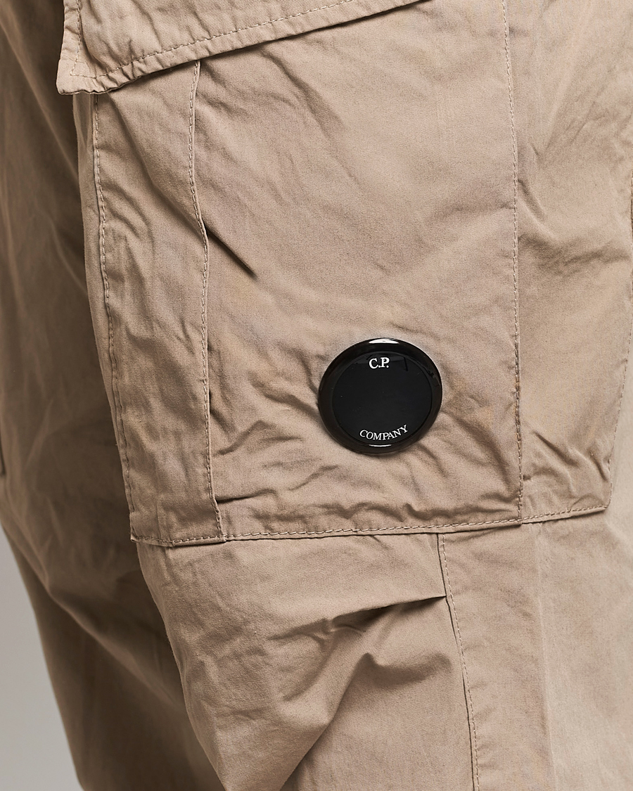 Uomini | Pantaloni | C.P. Company | Microreps No Peach Loose Fit Cargo Pants Sand