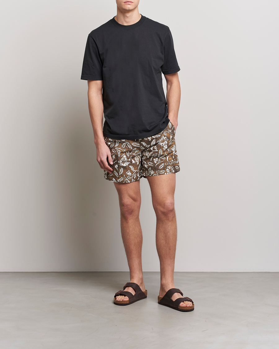 Uomini | Costumi da bagno | C.P. Company | Garment Dyed Flatt Nylon Printed Swimshorts Olive