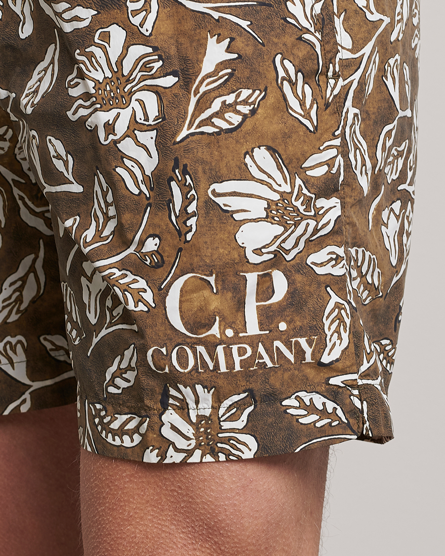 Uomini | Costumi da bagno | C.P. Company | Garment Dyed Flatt Nylon Printed Swimshorts Olive