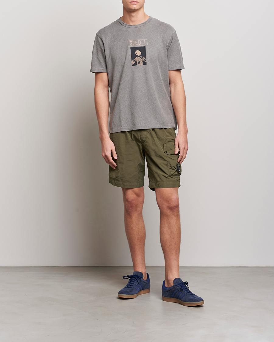Uomini | Pantaloncini | C.P. Company | Flatt Nylon Garment Dyed Shorts Olive