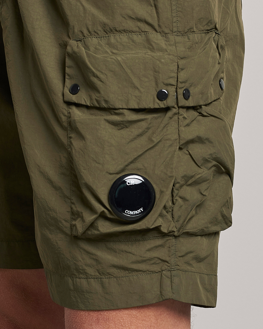 Uomini | Pantaloncini | C.P. Company | Flatt Nylon Garment Dyed Shorts Olive