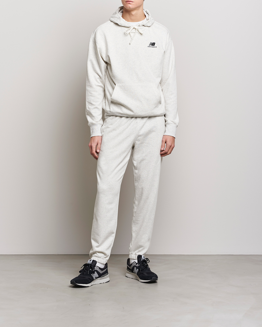 Uomini | Pantaloni | New Balance | Essentials Sweatpants Sea Salt Heather