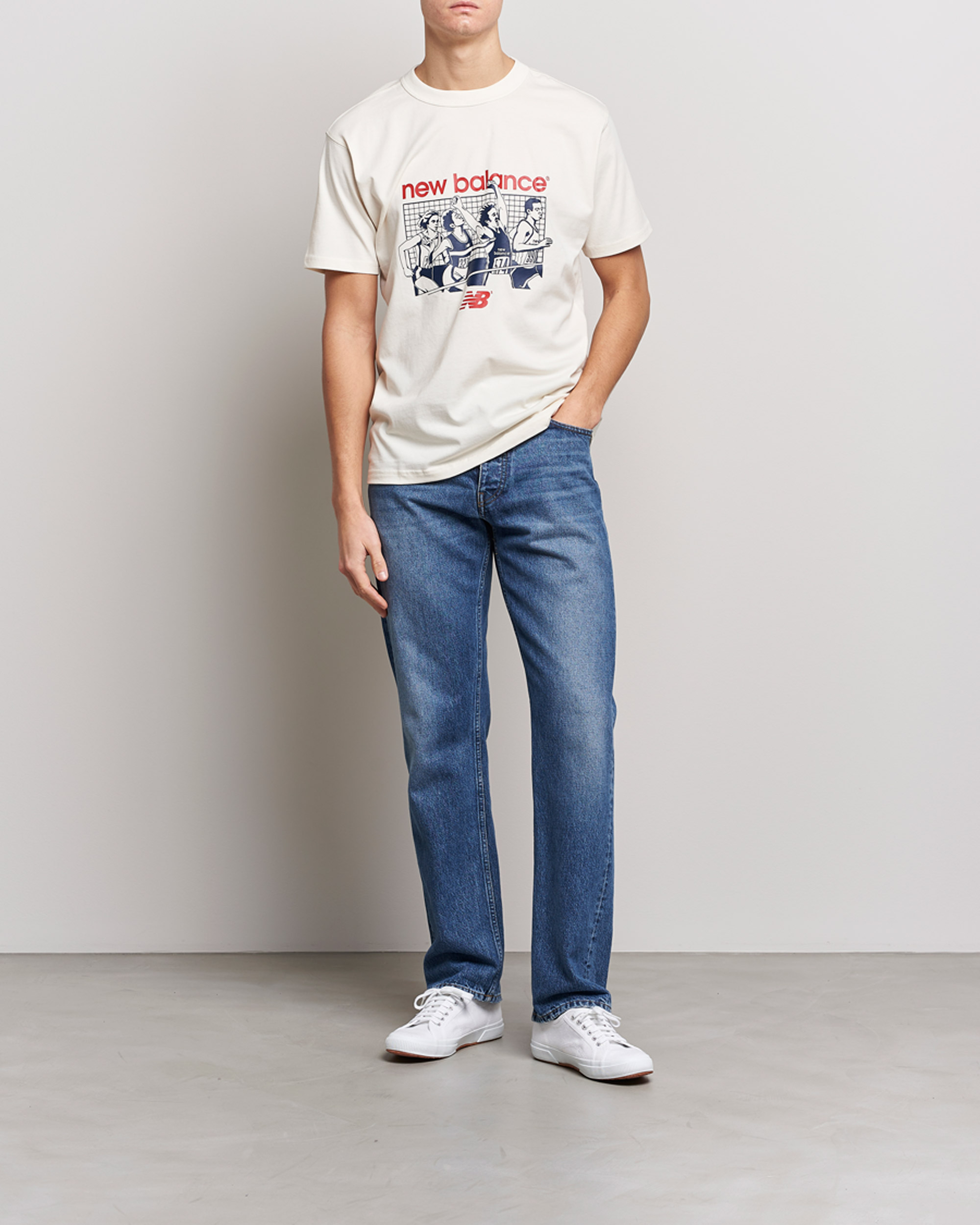 Uomini | T-shirt | New Balance | Athletics 90s Graphic T-Shirt Greige