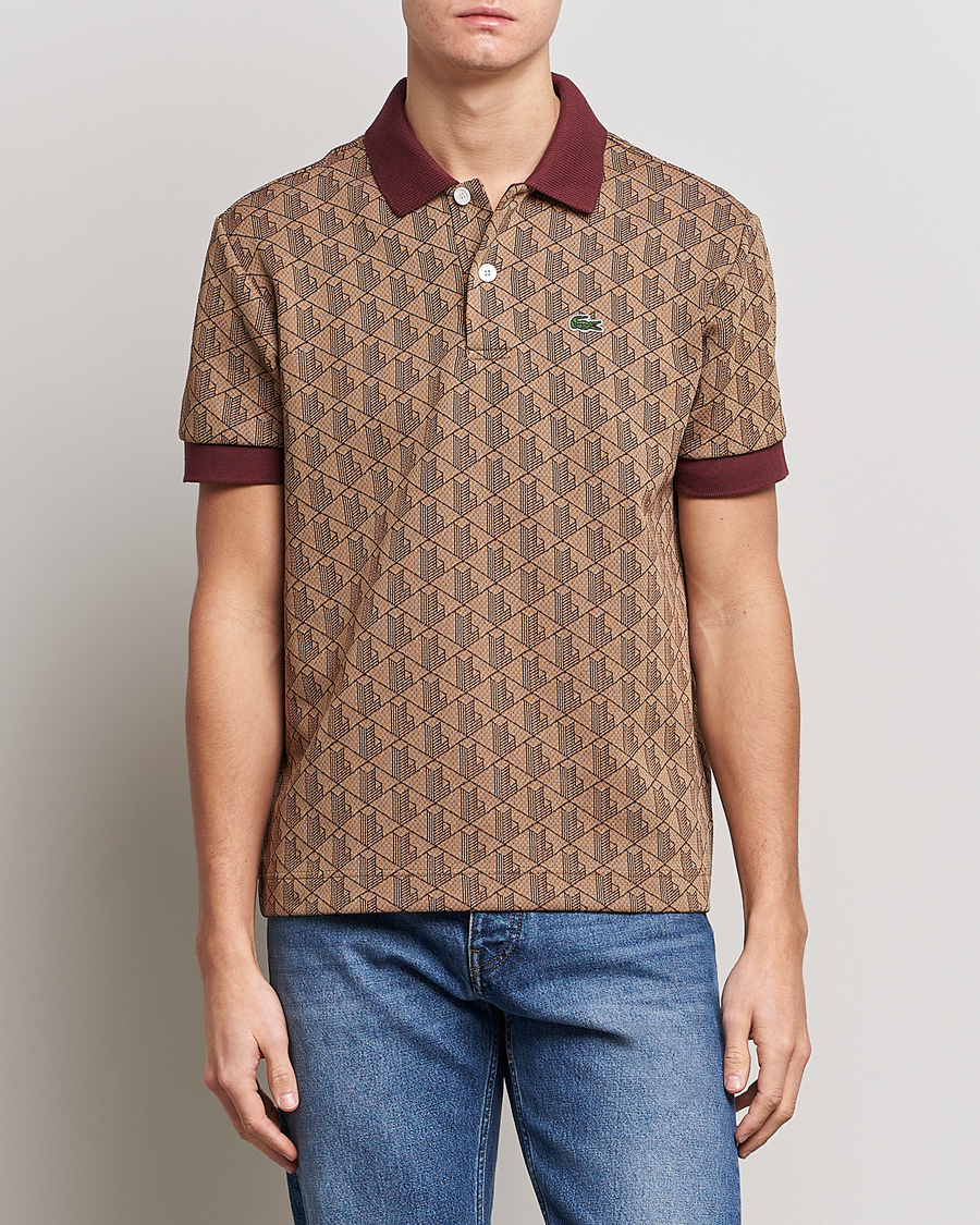 Uomini | Polo | Lacoste | Classic Fit Monogram Polo Viennese/Expresso